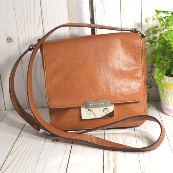 Michael Kors Handbags - Michael Kors Side Crossbody Leather Flap Purse Bag